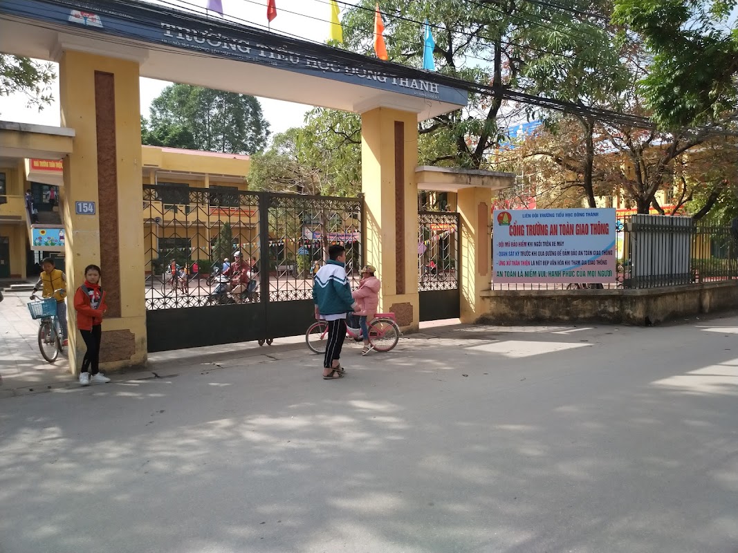 Trường Tiểu học Đông Thành