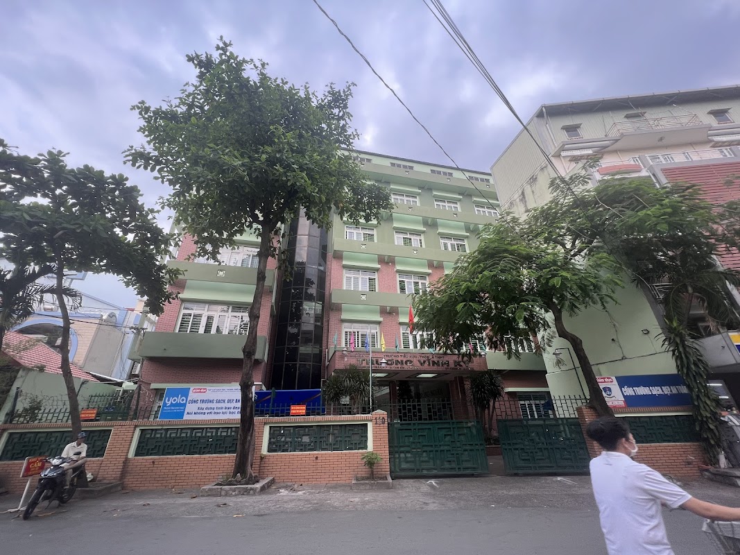 Trường TH, THCS và THPT Trương Vĩnh Ký