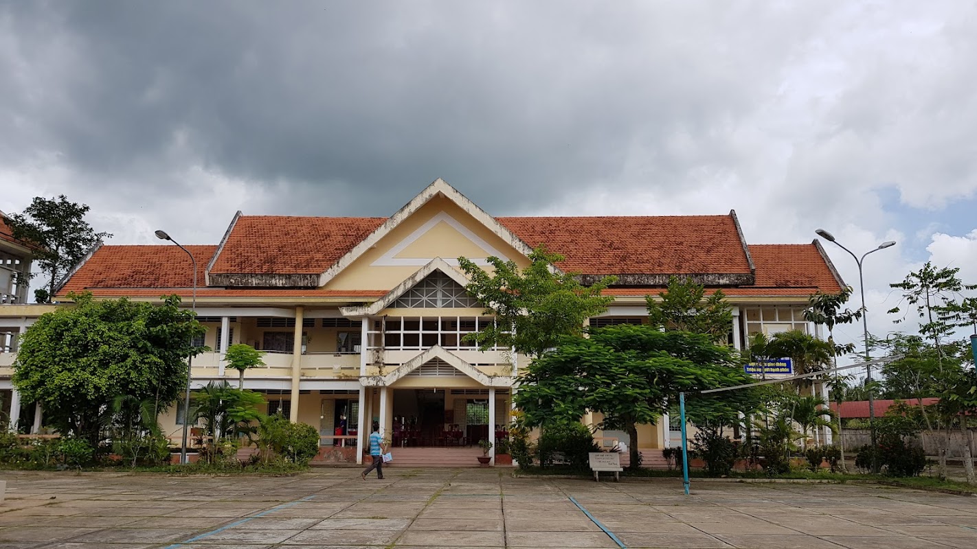 Trường phổ thông Dân tộc nội trú Vĩnh Long