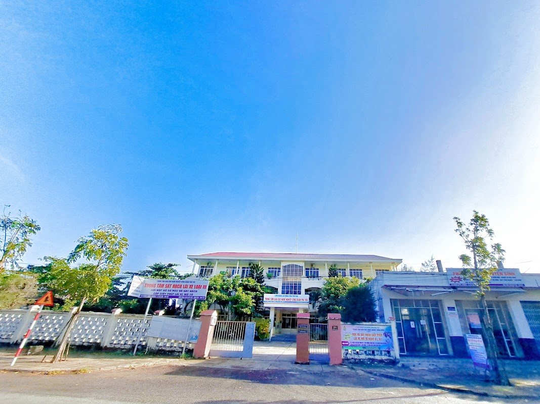 Trung Tâm Giáo dục Nghề nghiệp Công đoàn Phú Yên