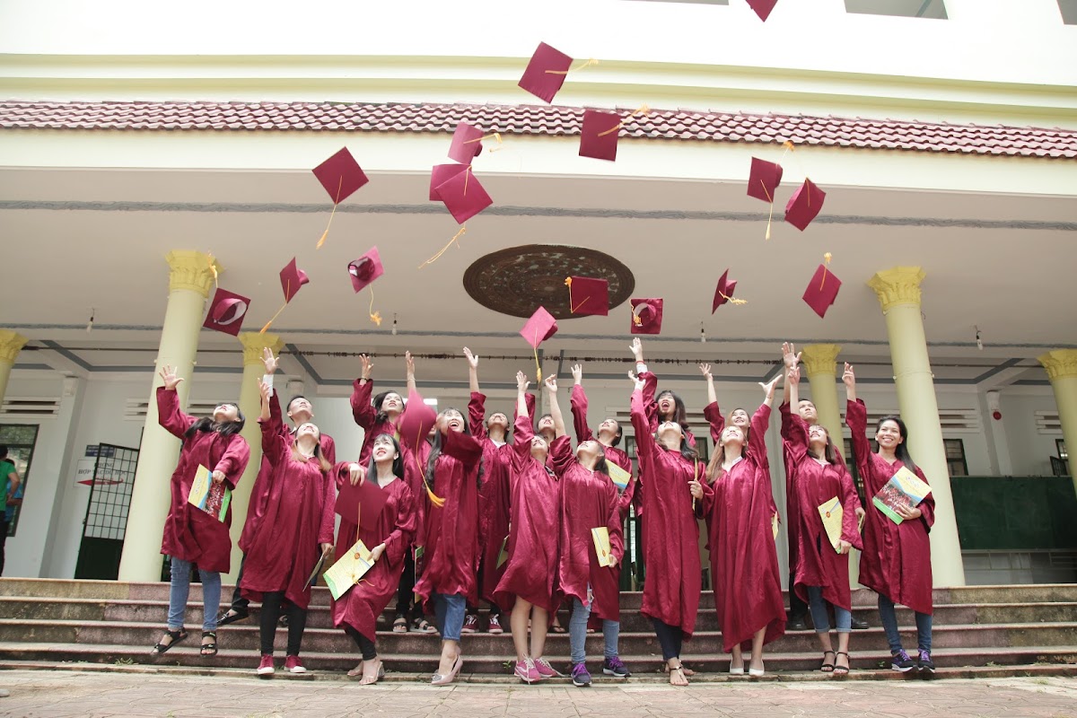 Trường Trung Cấp Trường Sơn