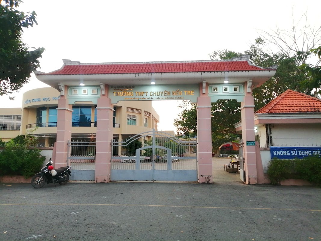 Trường THPT Chuyên Bến Tre