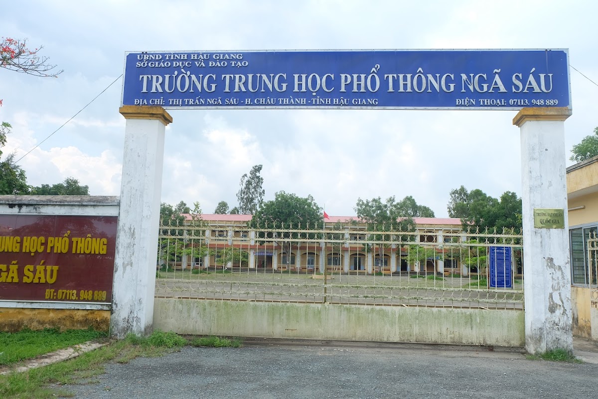 Trường THPT Ngã Sáu