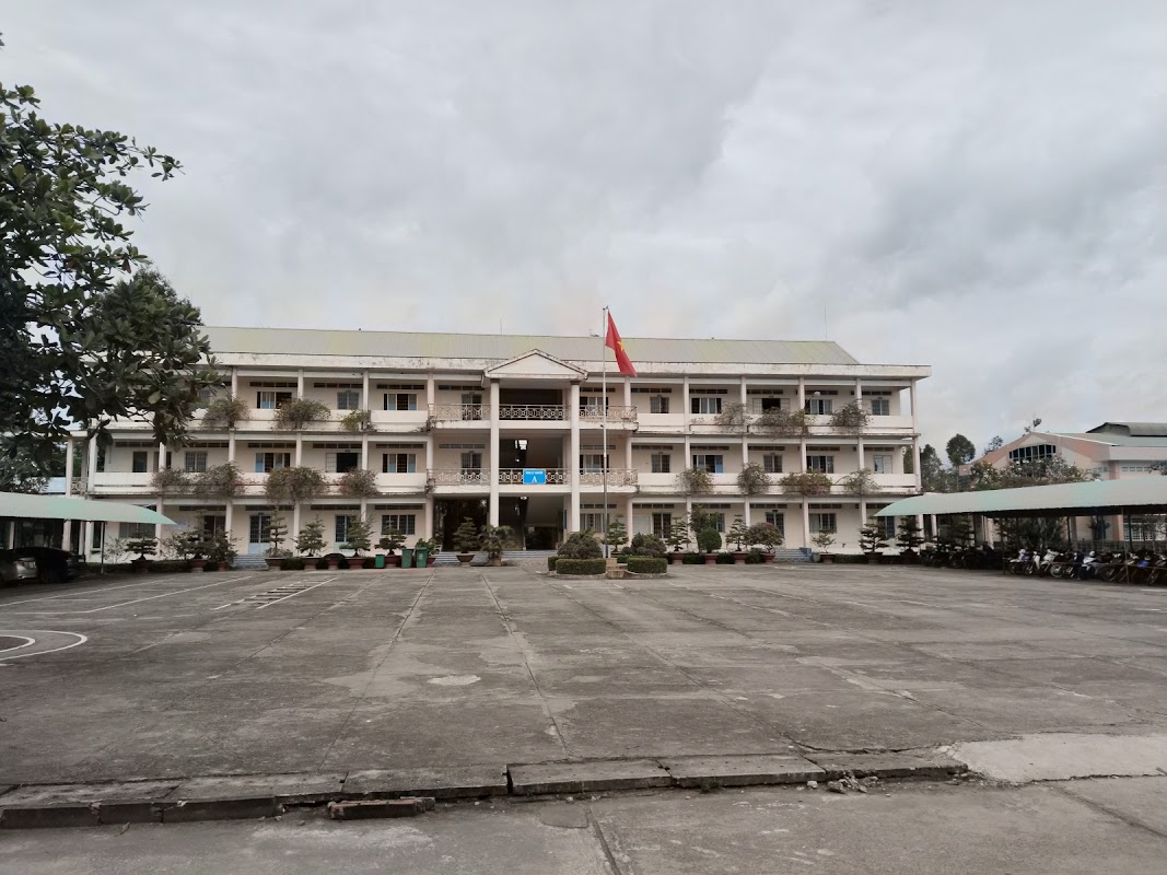 Trường Cao đẳng nghề Vĩnh Long