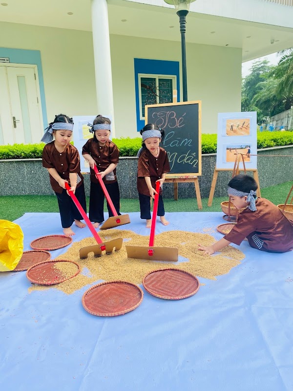 Trường Mấm non song ngữ The Light Academy