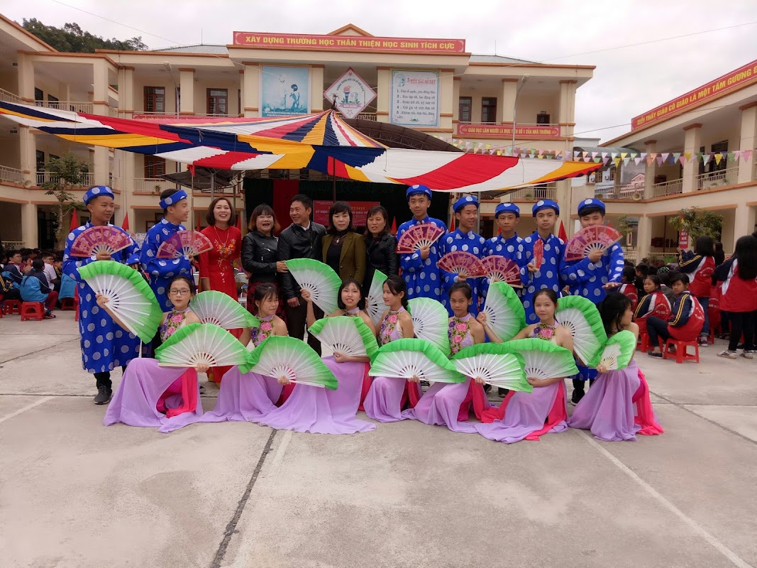 Trường THCS Đức Xuân