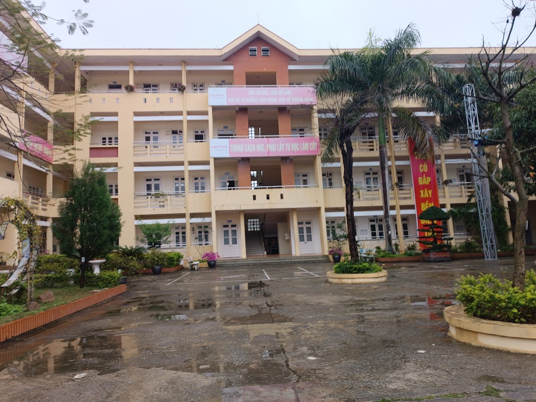 Trường THPT chuyên Chu Văn An