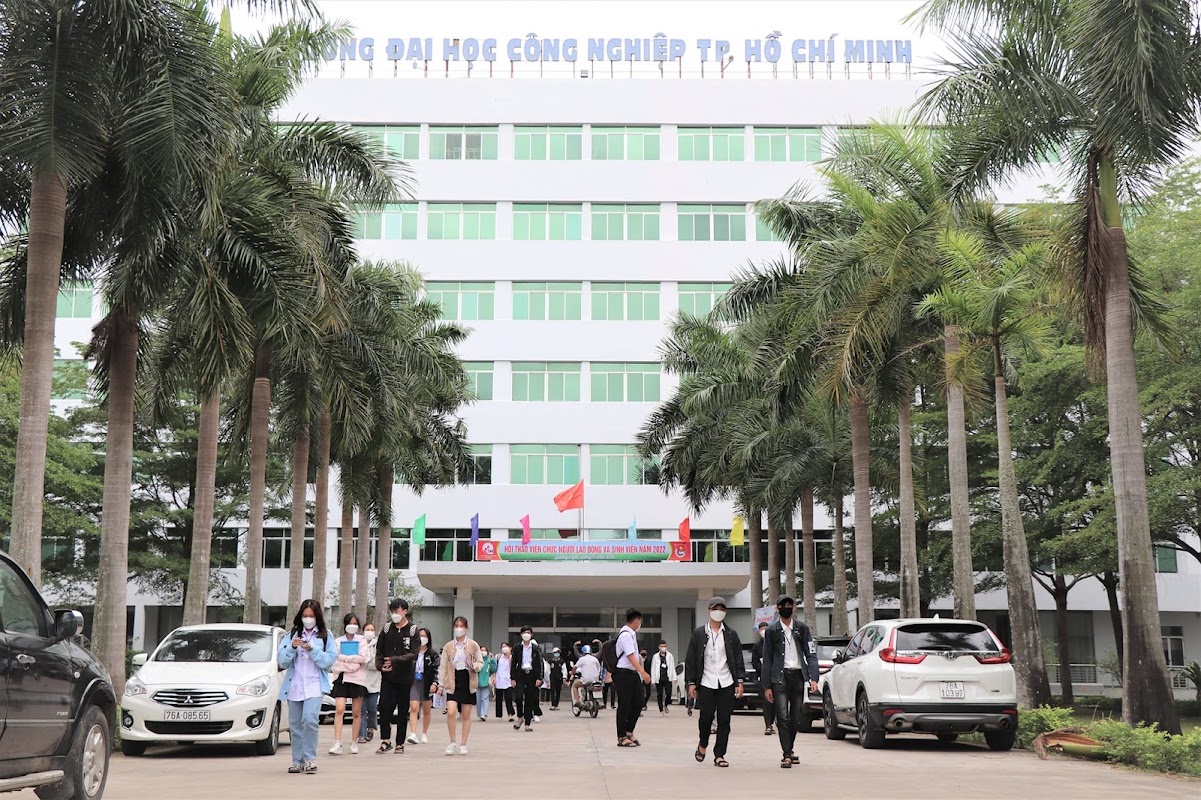 Trường Đại Học Công Nghiệp Thành Phố Hồ Chí Minh – Phân hiệu Quảng Ngãi