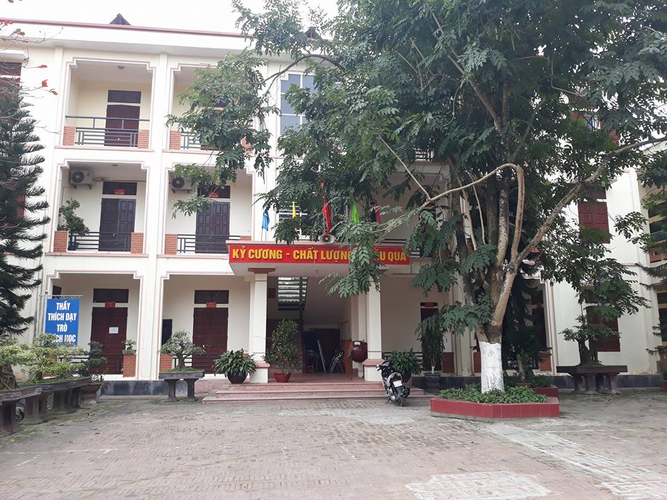 Trường THPT Thị xã Phú Thọ