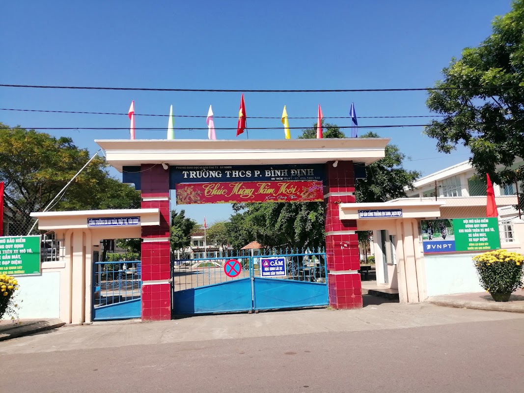 Trường THCS Phường Bình Định