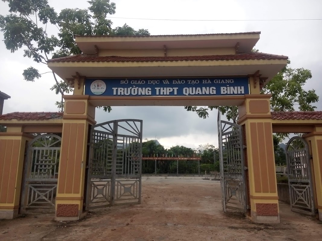 Trường THPT Quang Bình
