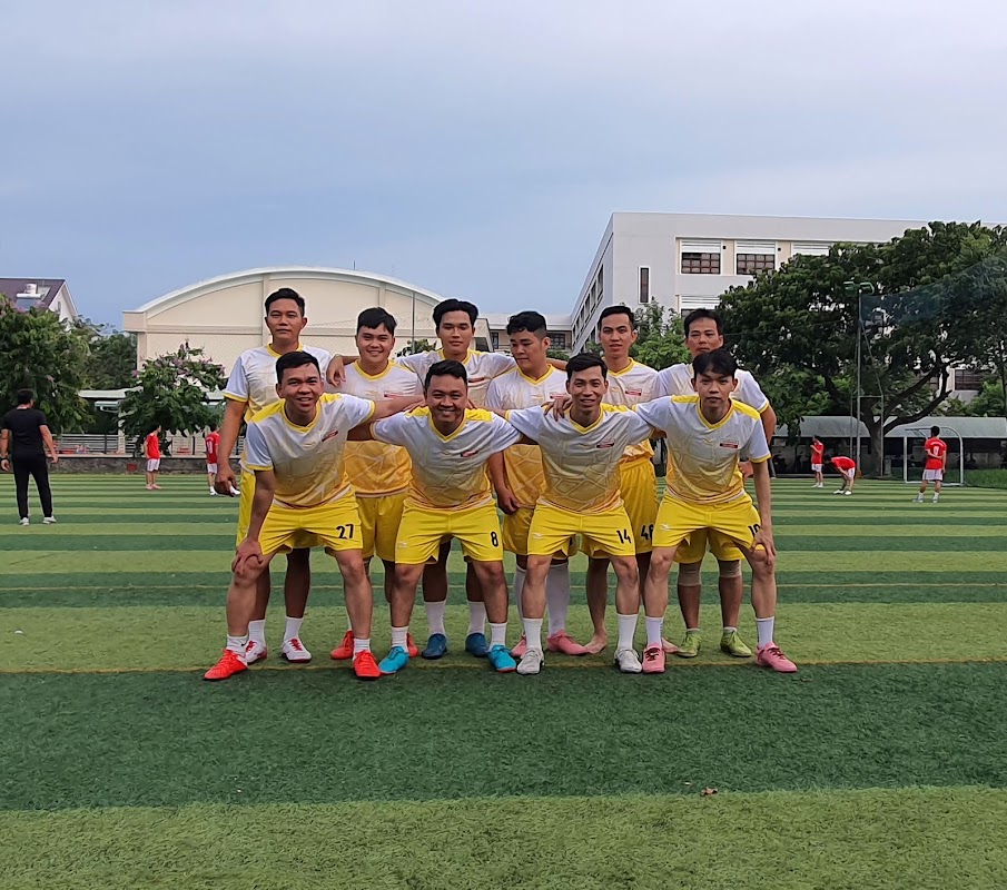 Sân bóng Trường THPT Chuyên Tiền Giang