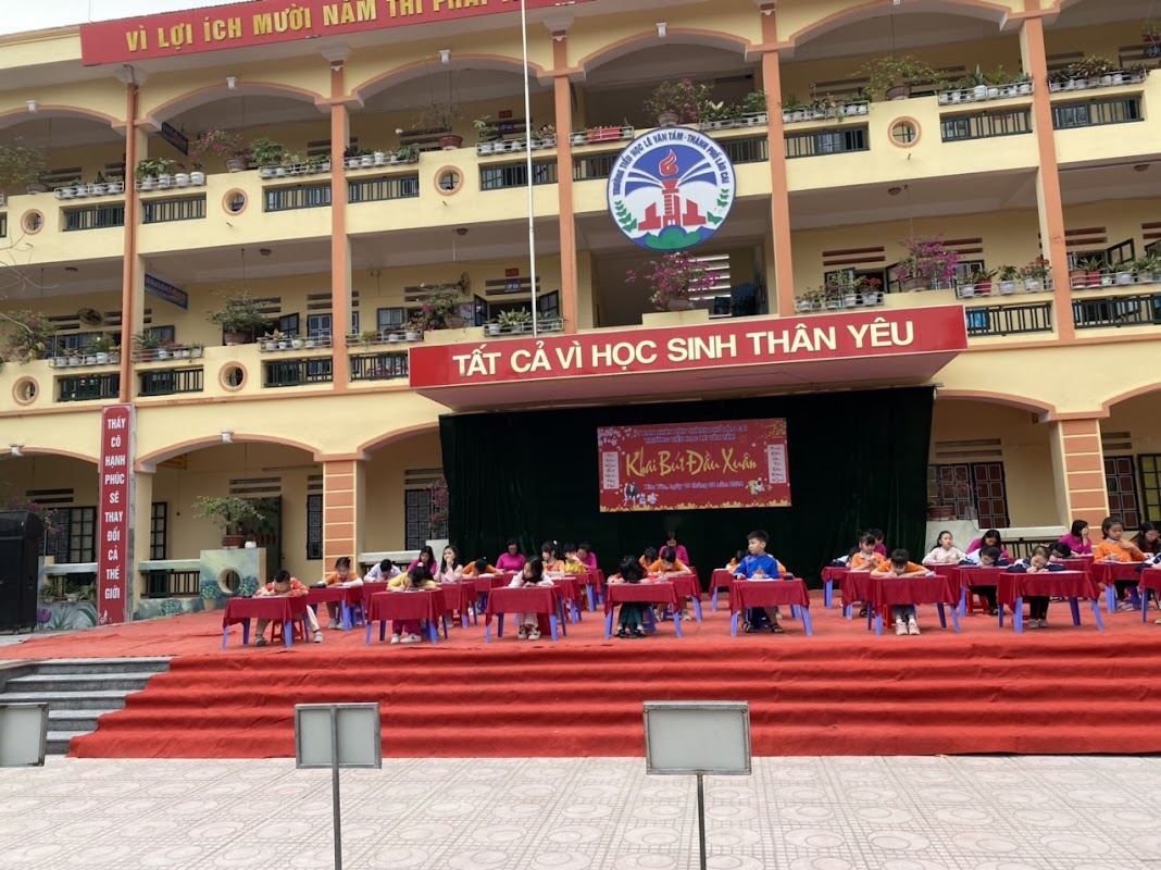 Trường Tiểu học Lê Văn Tám