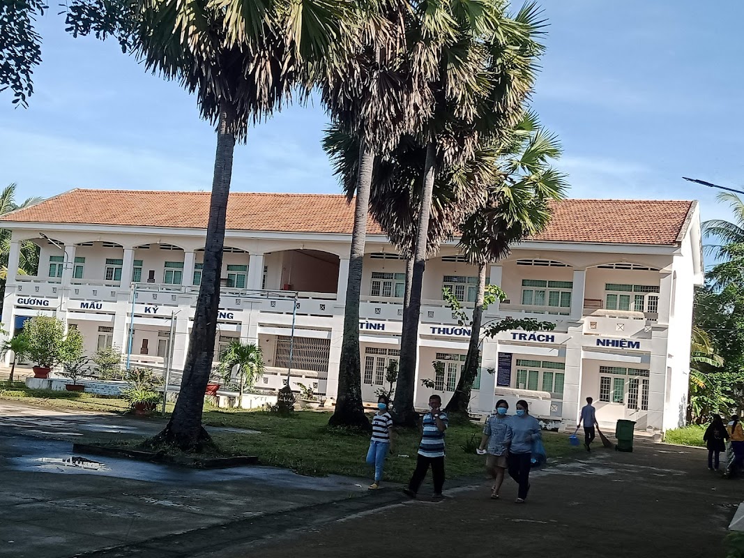 Trường THCS Đoàn Minh Huyên