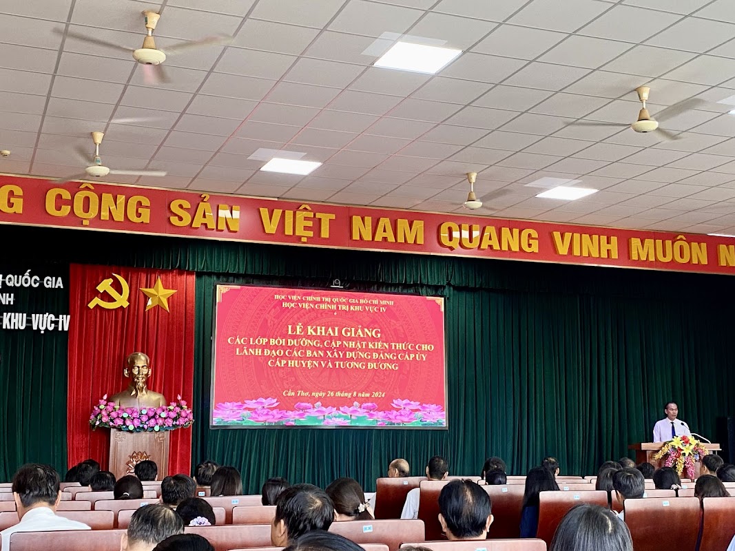 Học Viện Hành Chính – Chính Trị