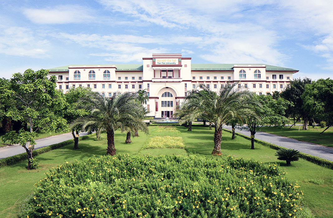 Trường Đại học Tân Tạo