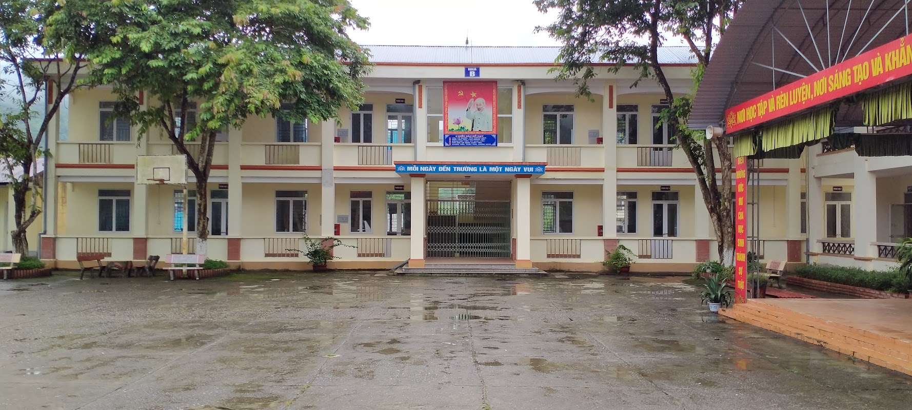 Trường Phổ thông Cấp 2-3 Phương Tiến