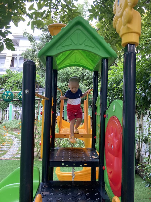 Trường Mầm Non Song ngữ Starkids