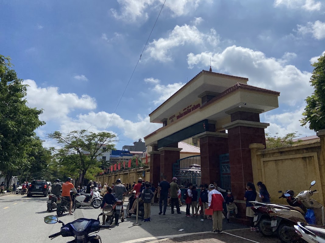 Trường Tiểu học Trần Nhân Tông