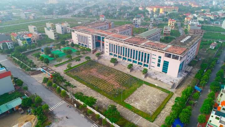 Trường THPT Chuyên Biên Hoà