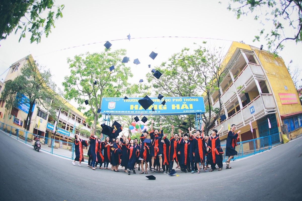 Trường THPT Hàng Hải