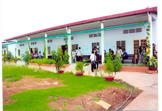 Trường Trung cấp Miền Tây