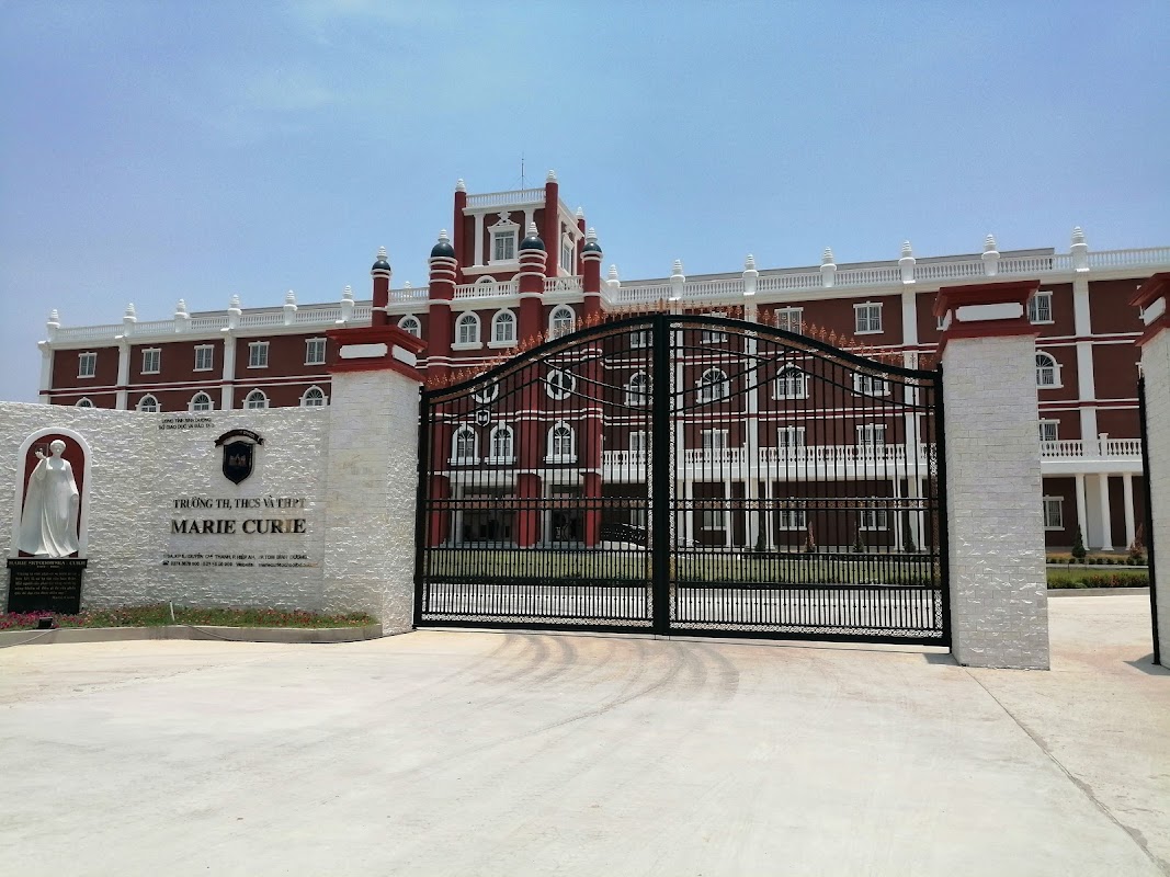 Trường trung Tiểu Học Marie Curie