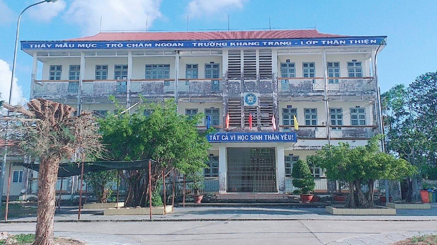 Trường PTDT Nội trú tỉnh Bạc Liêu