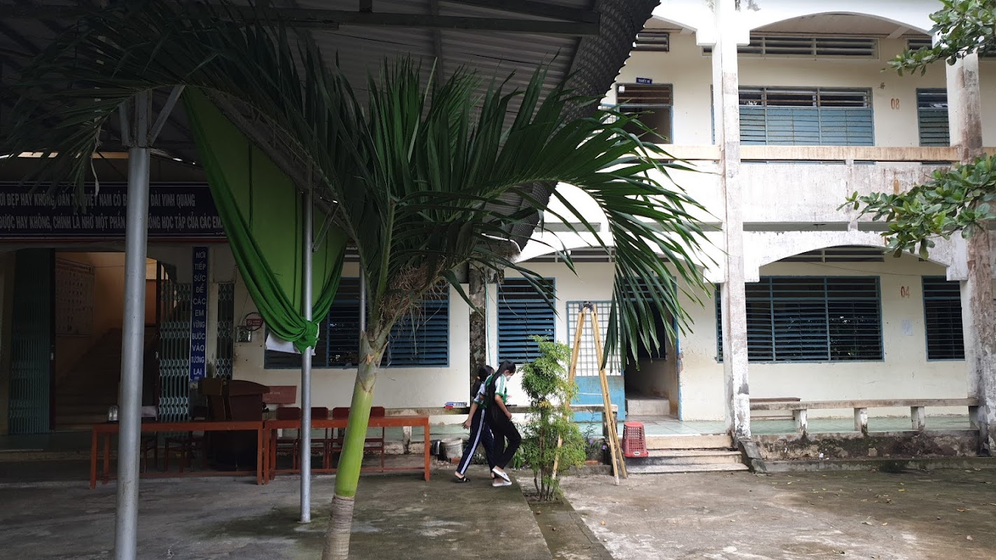 Trung học Cơ sở Trần Quang Khải