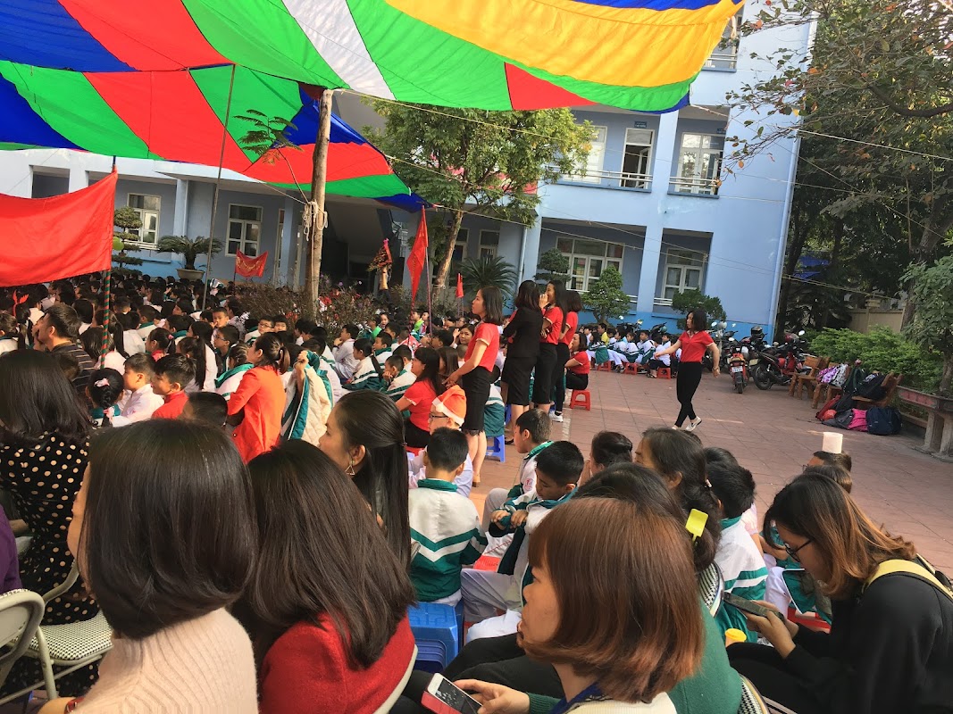 Trường Tiểu học Quang Trung