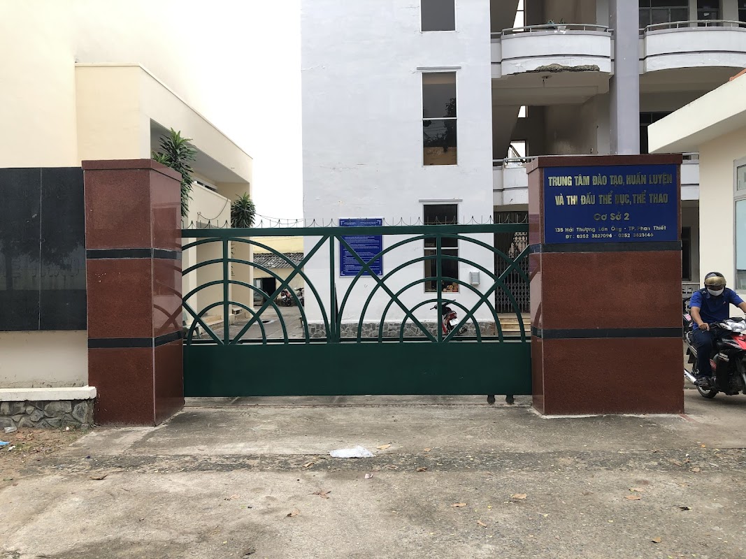 Trung tâm đào tạo, huấn luyện và thi đấu thể dục, thể thao ( cơ sở 2)