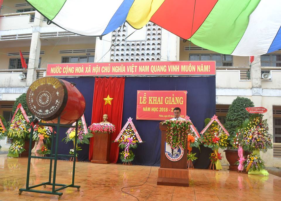 Trường THCS Nguyễn Du