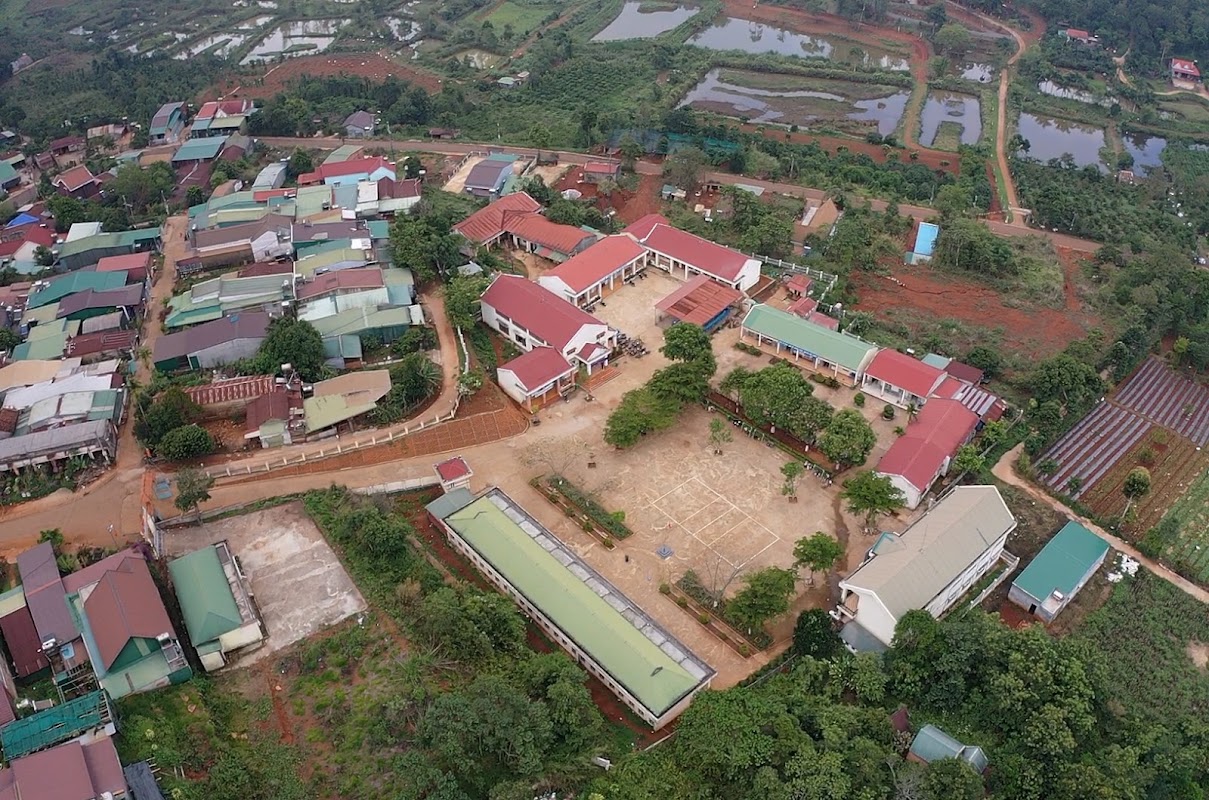 Trường Tiểu học Lê Hồng Phong