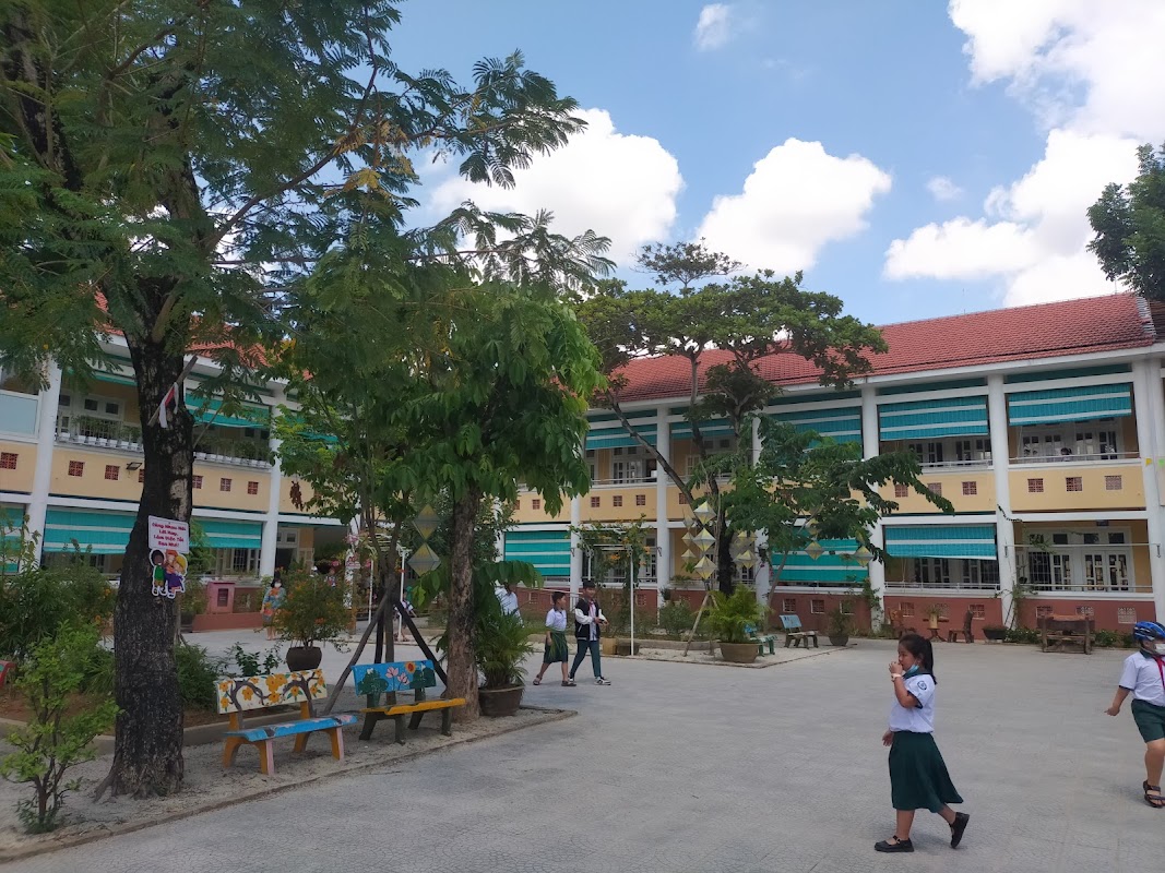 Trường tiểu học Thuận Thành