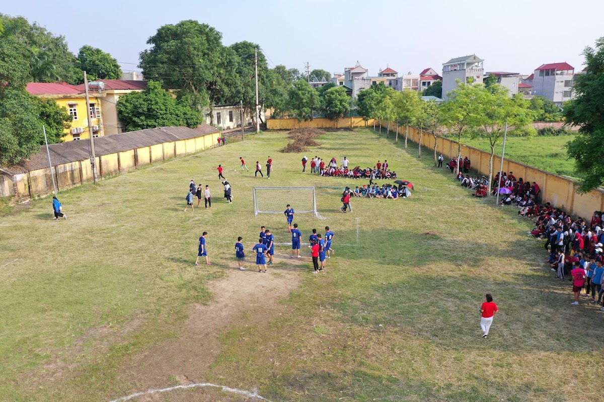 Khối 10 D312 khu B Trường THPT Vĩnh Yên