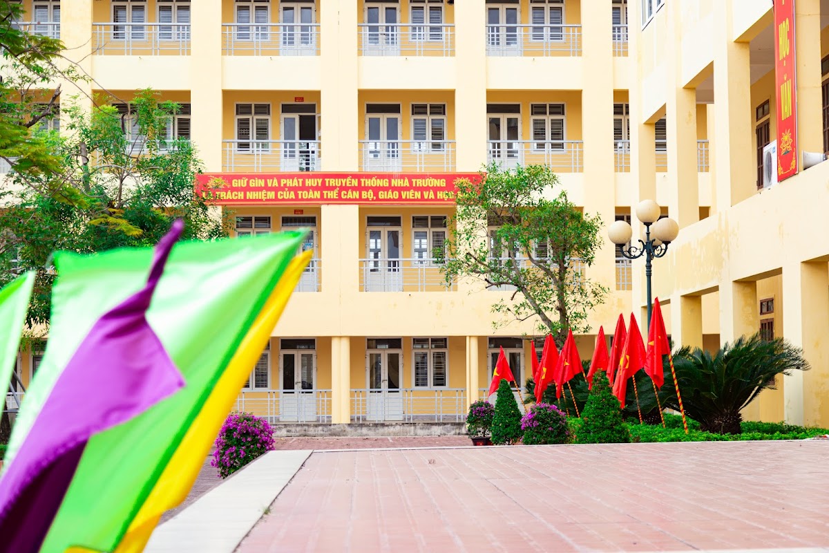 Trường THPT Chuyên Hà Tĩnh