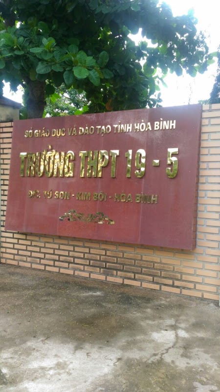 Trường THPT 19-5