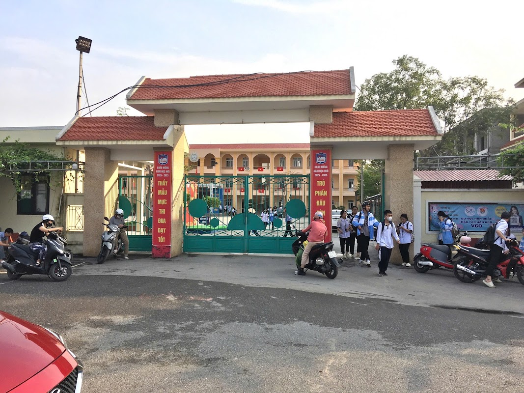 Trường THPT Lê Chân