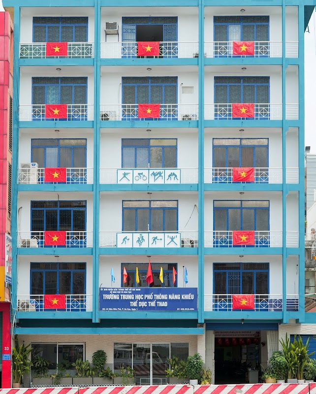 Trường THPT Năng Khiếu Thể Dục Thể Thao