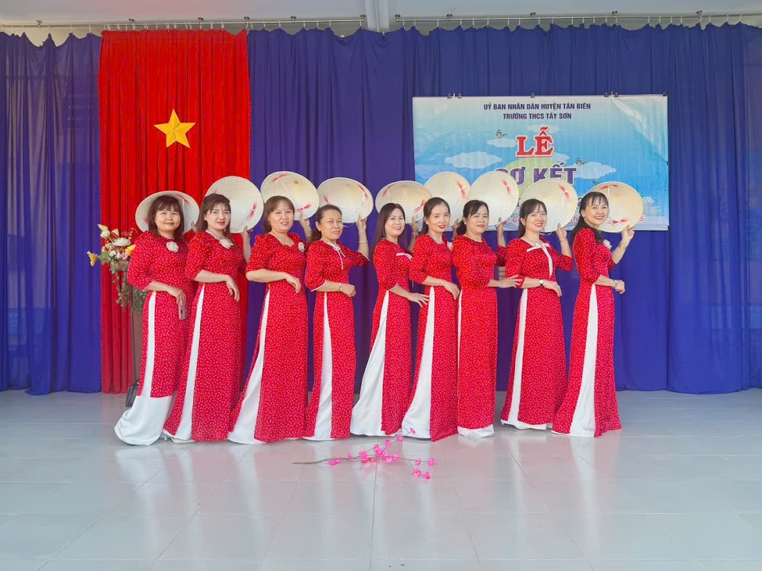 TRƯỜNG THCS TÂY SƠN