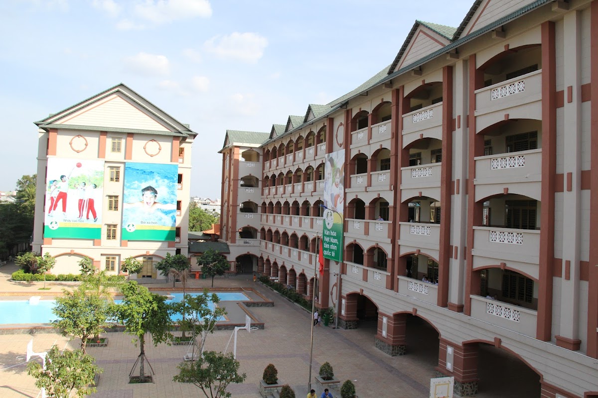 Trường Song Ngữ Lạc Hồng