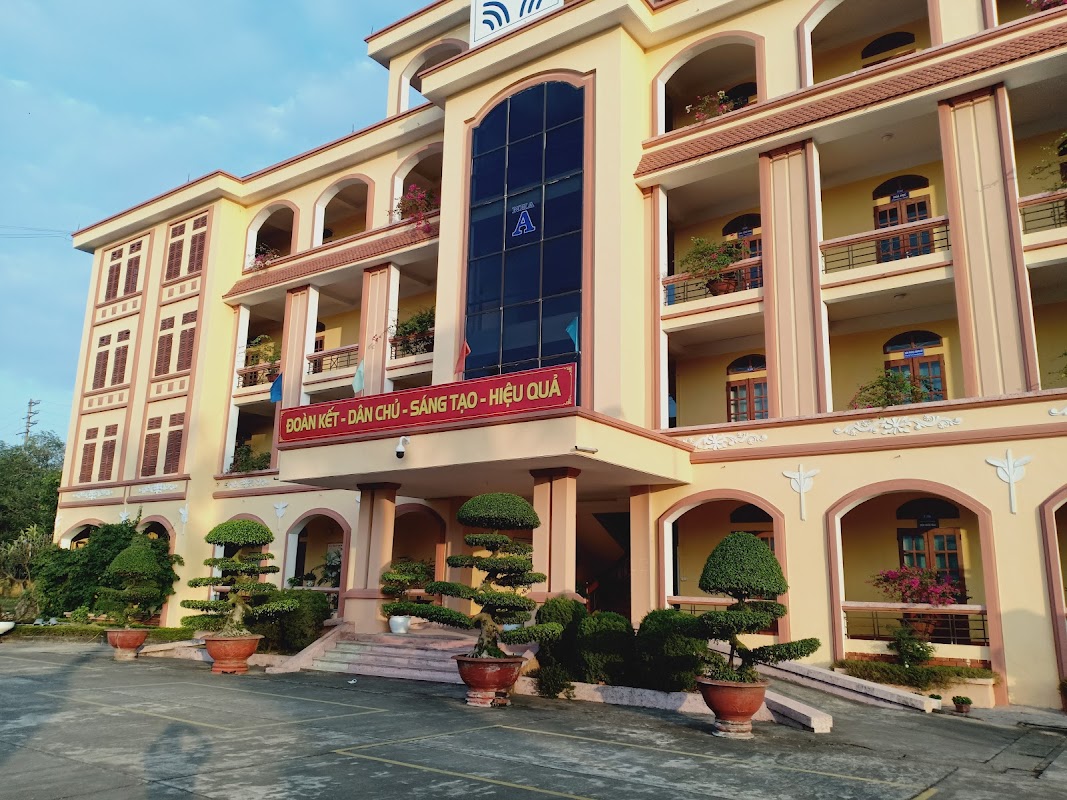 Trường Trung học Phổ thông Chuyên Nguyễn Trãi