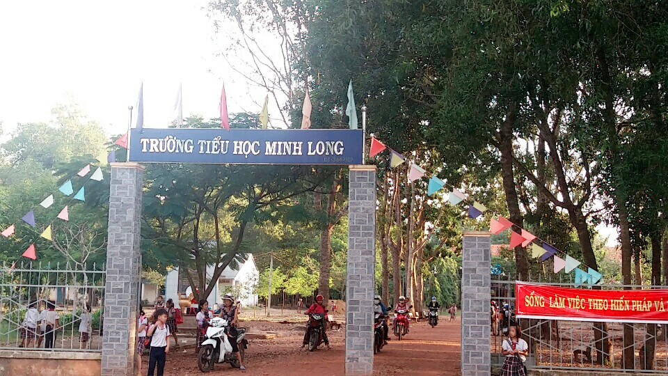 Trường Tiểu Học Minh Long