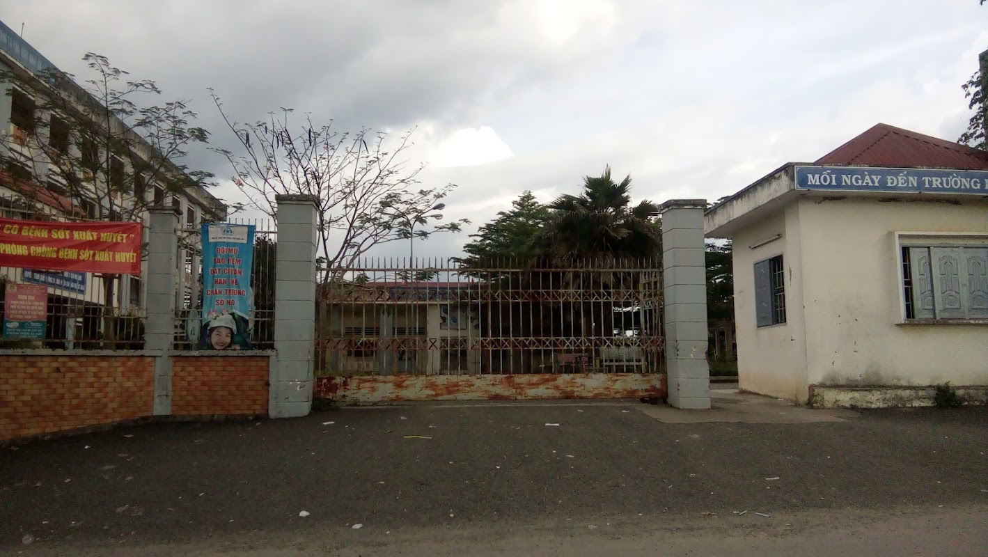 Trường THCS Đinh Tiên Hoàng