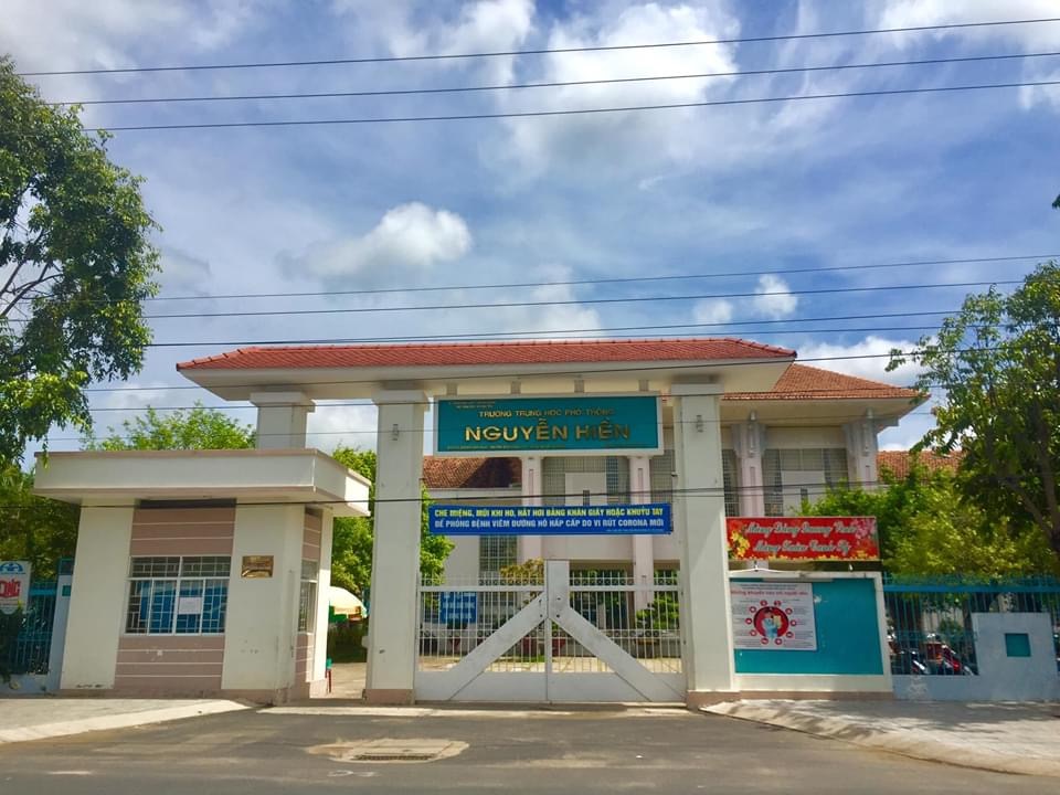 Trung học phổ thông Nguyễn Hiền