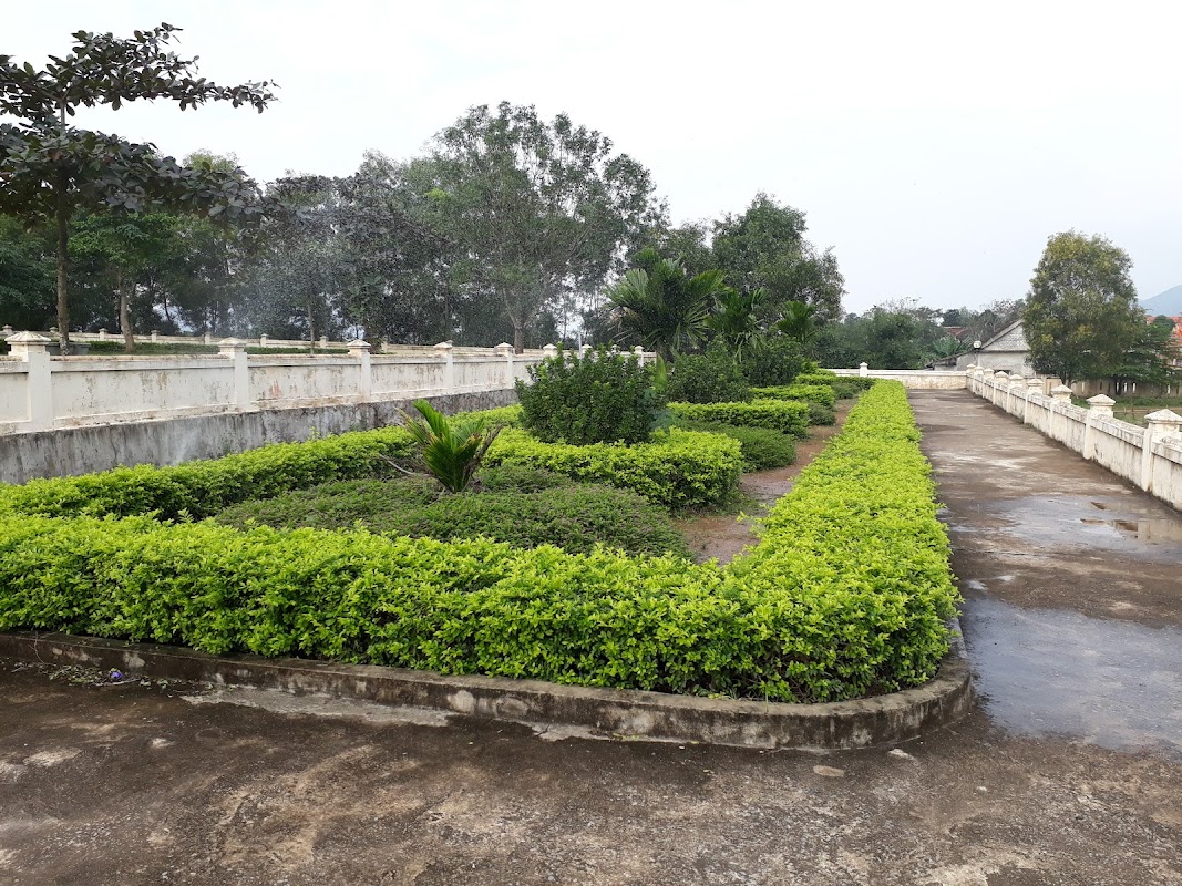 Trường THCS Quảng Liên