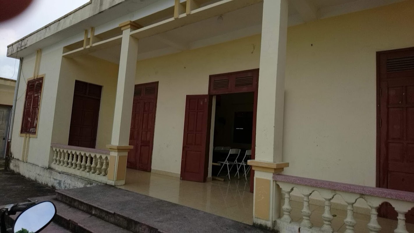 Trường THCS Hòa Bình