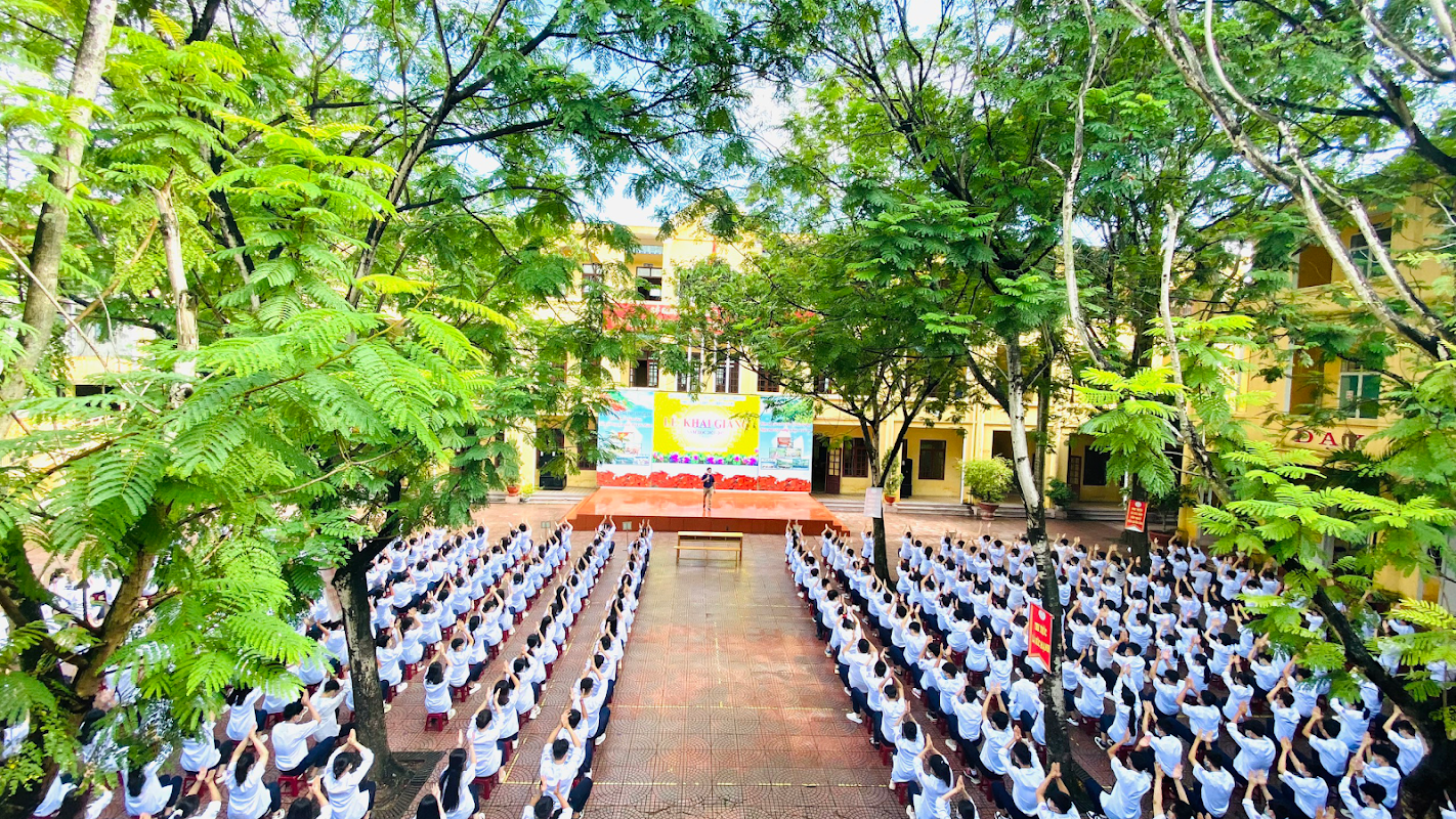 Trường Trung học Phổ thông Anhxtanh