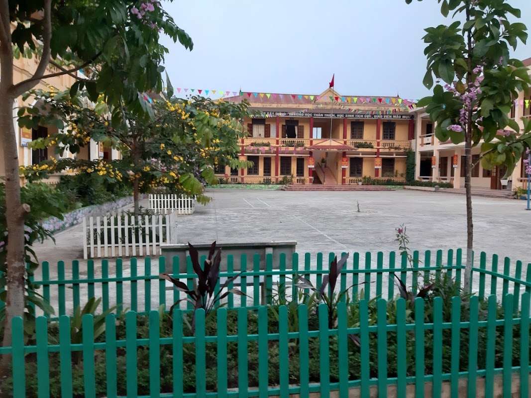 Trường trung học cơ sở Bính Xá