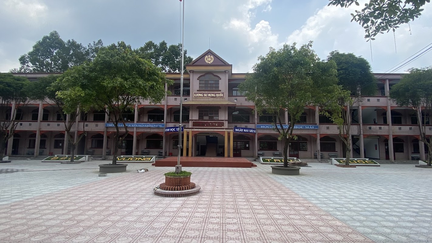 Trường TH- THCS – THPT TRẦN QUỐC TUẤN